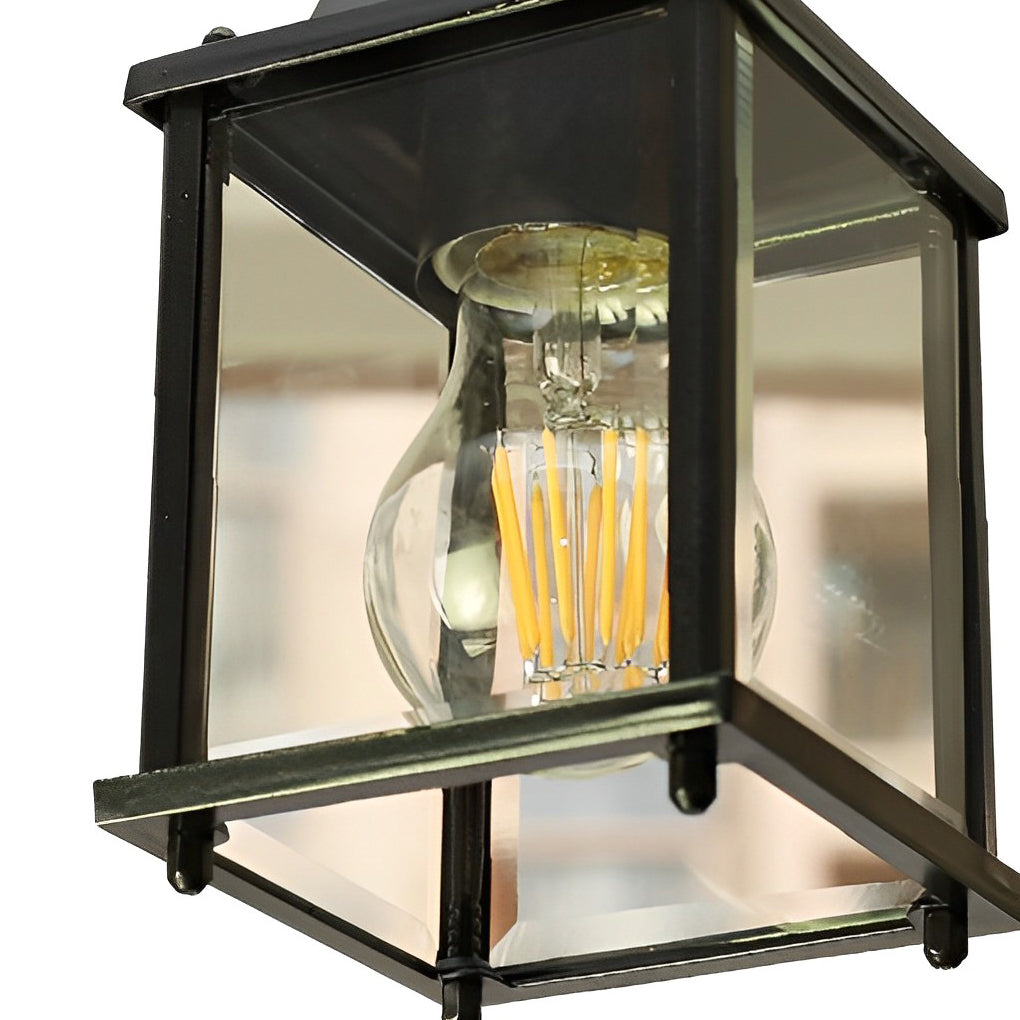 Farol colgante de exterior Ofaro – detalle del cristal y la bombilla