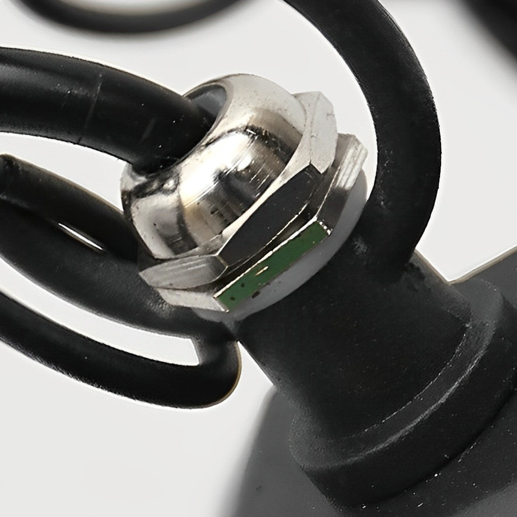 Farol colgante de exterior Ofaro – detalle del prensaestopas impermeable