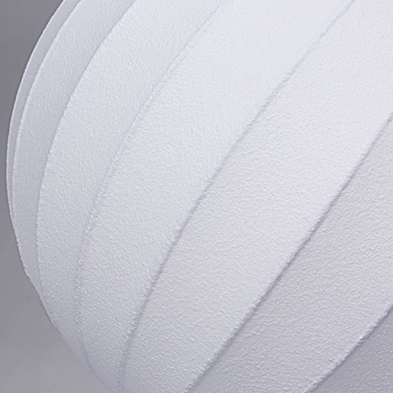 Lámpara de pie en forma de pera con pantalla de tela Fidela – detalle del tejido de la pantalla