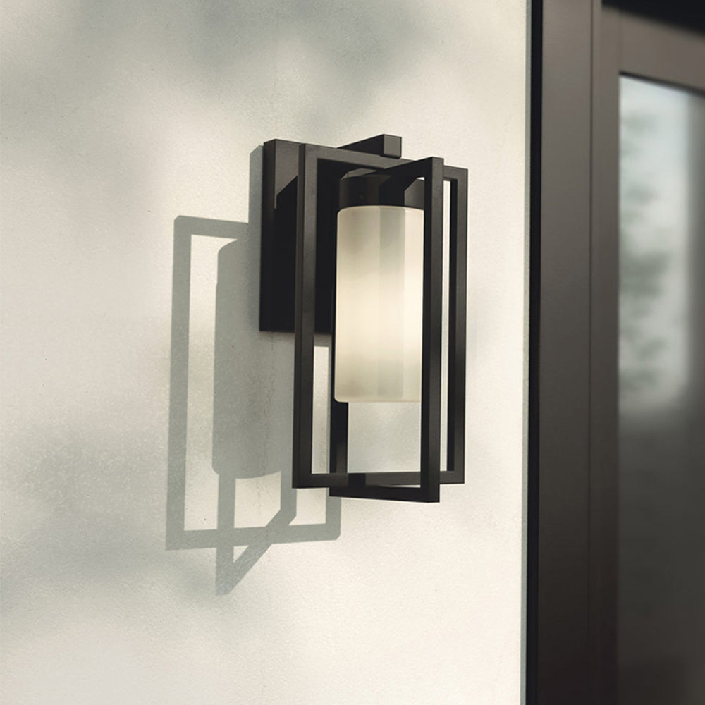 Aplique de pared exterior Ontara – vista lateral en la pared