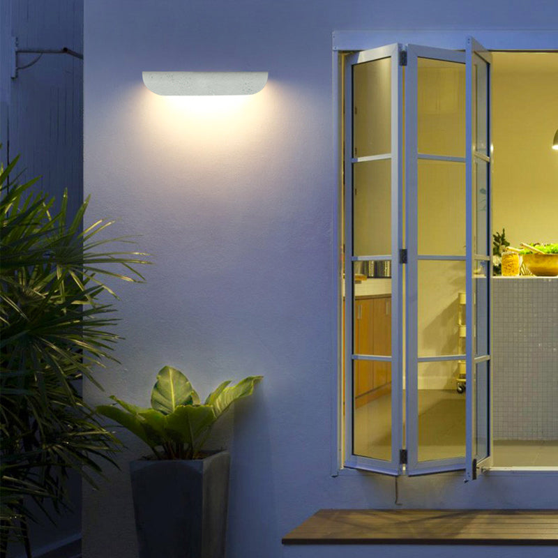 Aplique de pared exterior Ilsura en una fachada – imagen 5