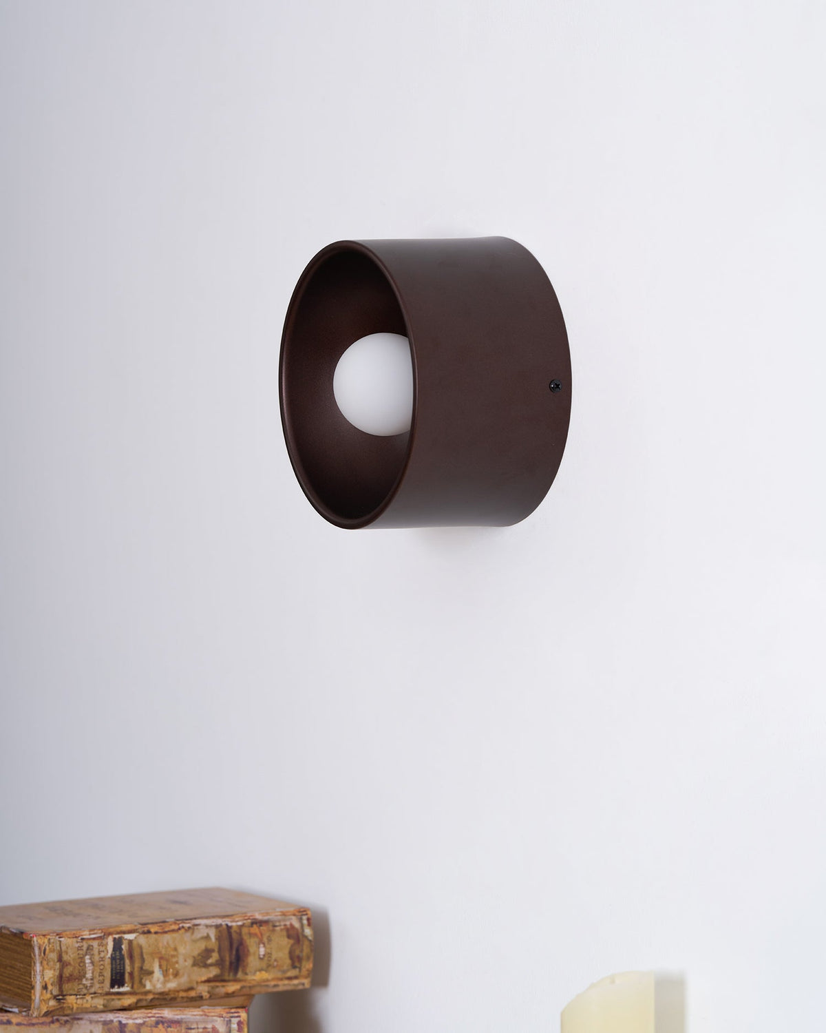 Aplique de pared mini Mokala en un dormitorio acogedor – imagen 12