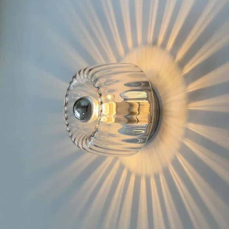 Aplique de Pared BauhausGlow de Vidrio y Metal – Diseño Moderno y Elegante 0