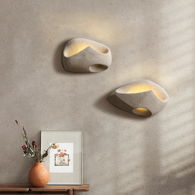 Aplique de Pared Edda Art-Deco en Cemento, Lámpara LED para Dormitorio y Oficina, Diseño Industrial y Escultórico 3