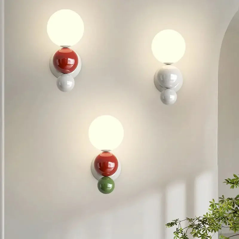 Aplique de Pared Escandinavo en Forma de Perla con Luz LED – Diseño Moderno y Elegante 1