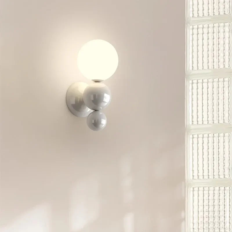 Aplique de Pared Escandinavo en Forma de Perla con Luz LED – Diseño Moderno y Elegante 4
