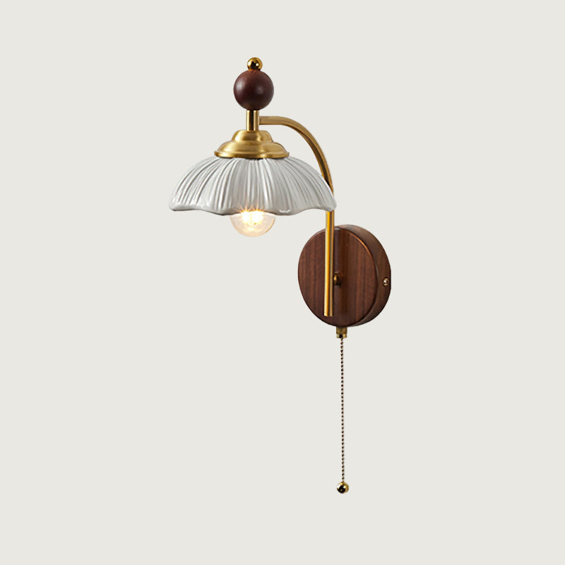 Aplique de Pared Freya de Estilo Retro en Madera y Latón – Lámpara de Interior Elegante 0