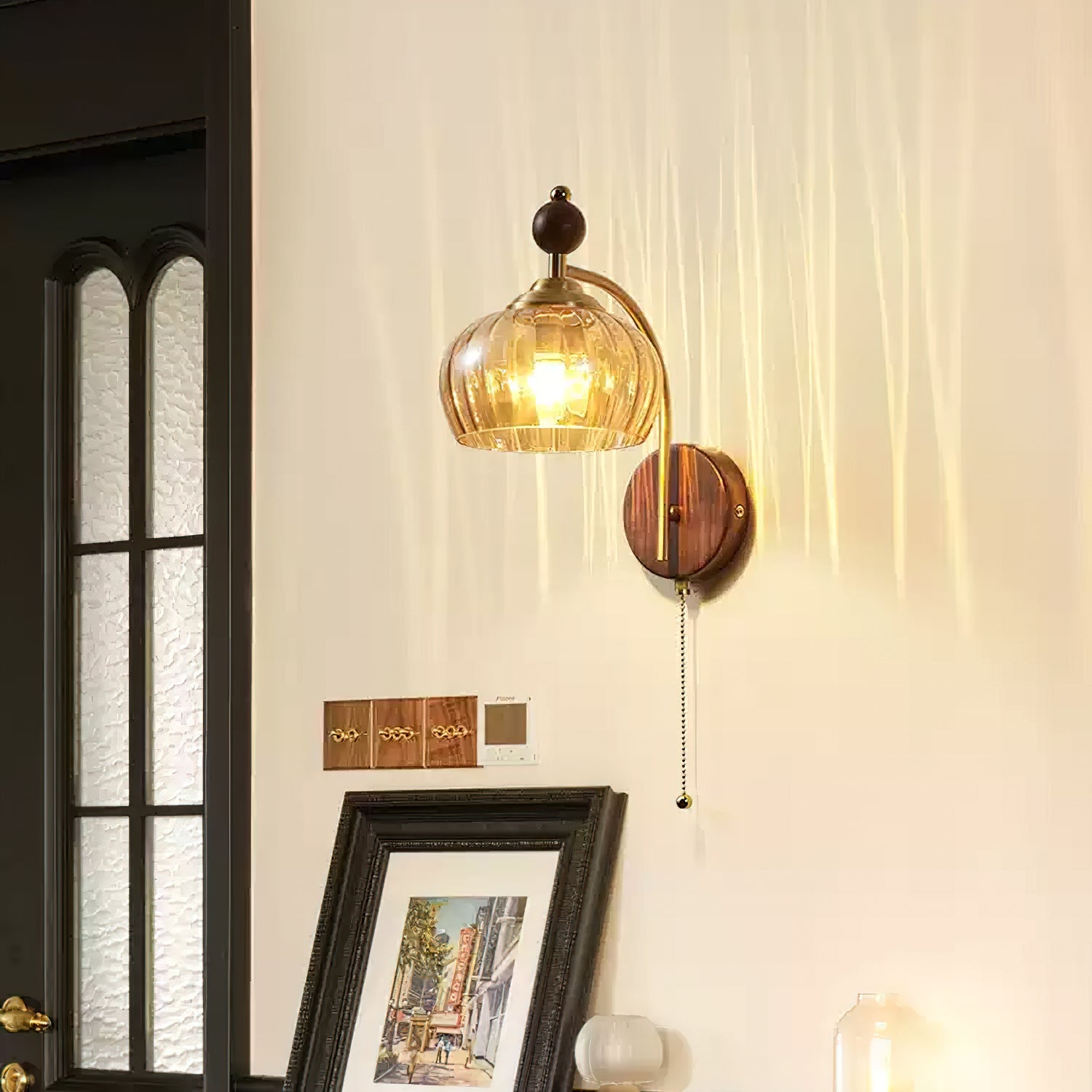 Aplique de Pared Freya de Estilo Retro en Madera y Latón – Lámpara de Interior Elegante 2