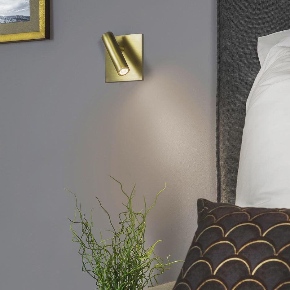 Aplique de Pared LED Cuadrado con Diseño Moderno y Luz Cálida – Negro y Cobre 3