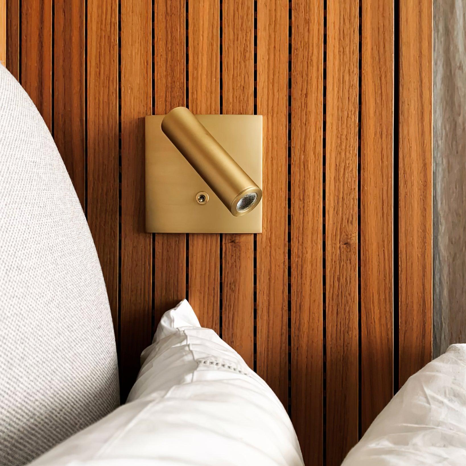 Aplique de Pared LED Cuadrado con Diseño Moderno y Luz Cálida – Negro y Cobre 8