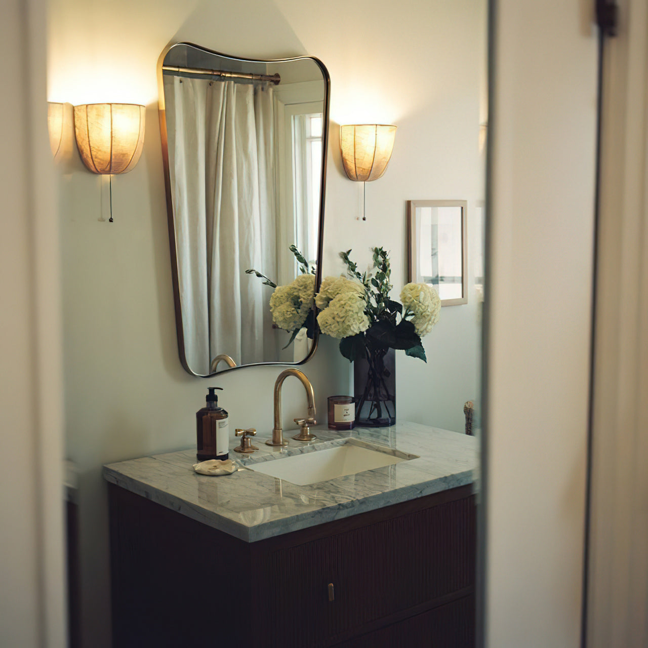 Aplique de Pared Sienna de Lino con Cadena Vintage – Luz Cálida y Acogedora 5