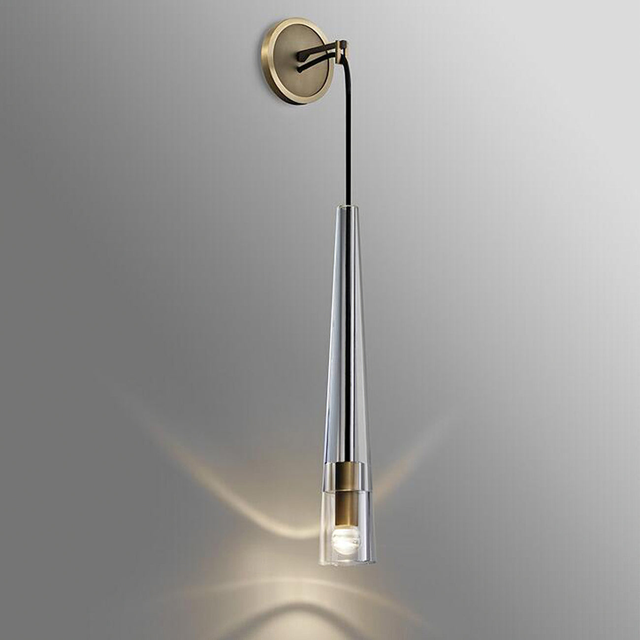 Aplique de Pared de Bronce con Pantalla de Cristal Estilo Gótico – Lámpara de Pared Moderna para Interiores, Diámetro 12 cm, Altura 40 cm 3