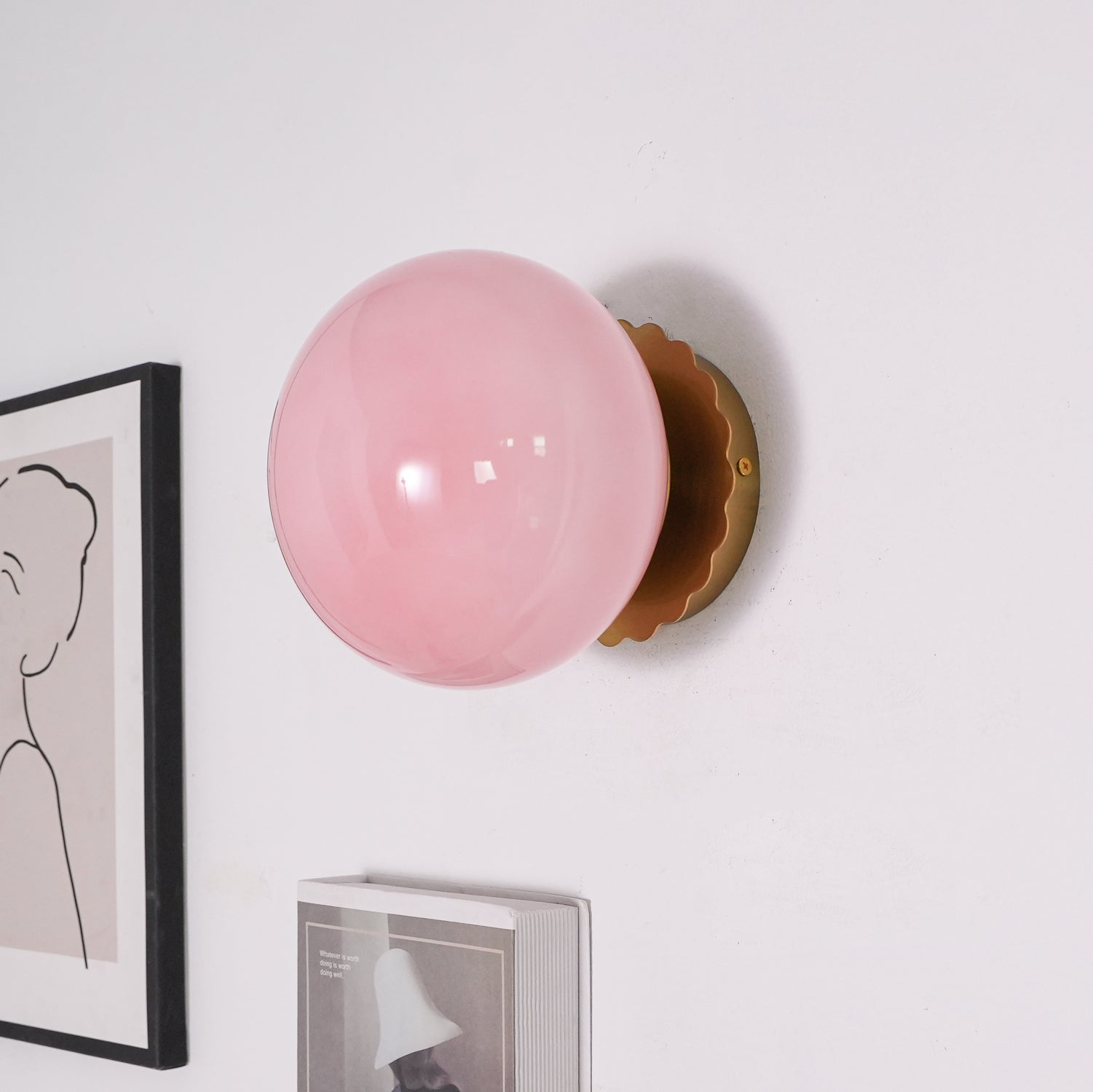 Apliques de Pared Modernos de Metal con Difusor de Vidrio Rosa – Lámpara Elegante 3