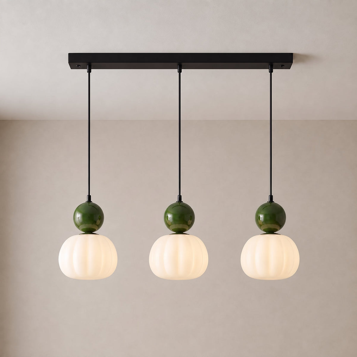 Lámpara colgante art déco Decoria – 3 luces en línea, verde