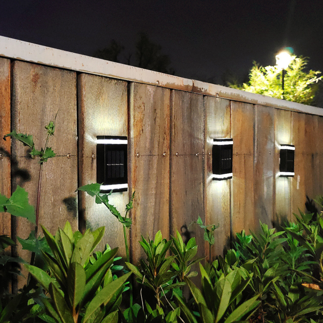 SolarBloom - Lámpara Solar de Pared para Jardines Encantadores IP65
