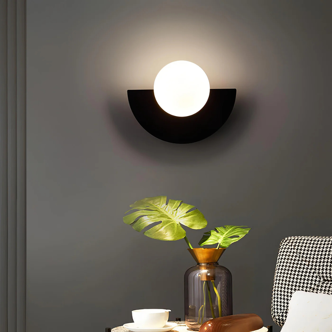 Lunetta: Aplique de Pared Moderno LED con Diseño de Media Luna