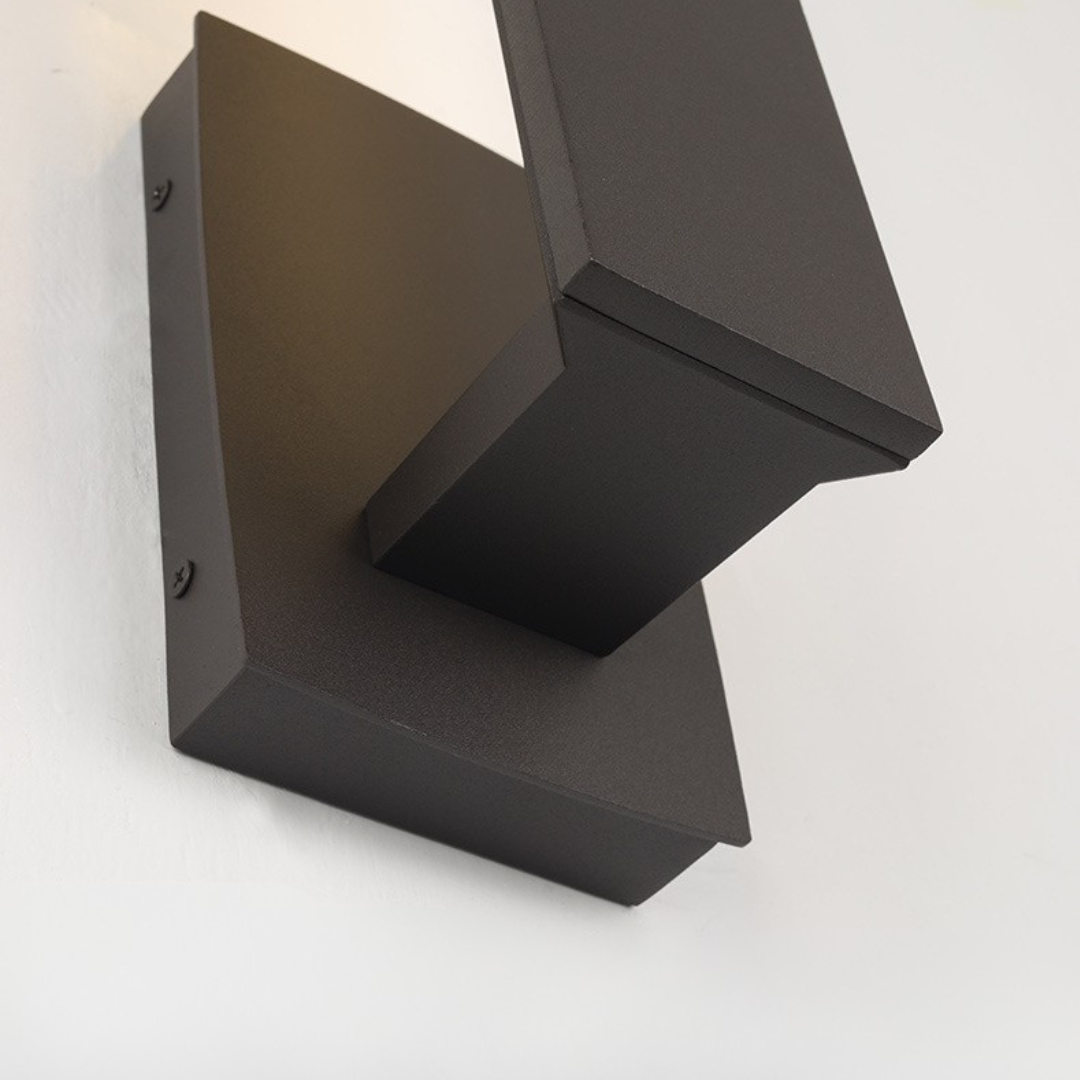 ClimaLuz – Lámpara de Pared Exterior Resistente IP65
