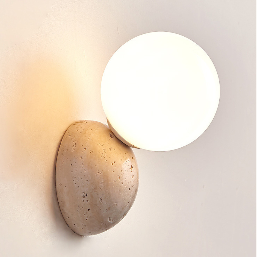 Travéa - Aplique de Pared de Travertino Natural con Globo de Cristal Iluminación LED Minimalista Elegante