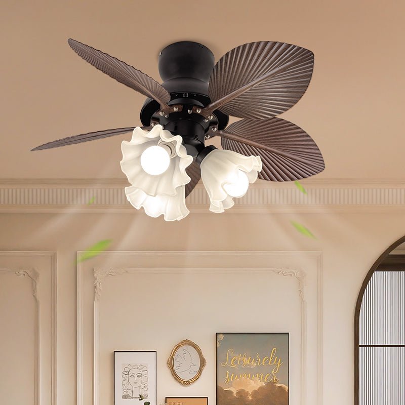 Ventilador de techo con luz Capulla en un salón de estilo vintage – imagen 2