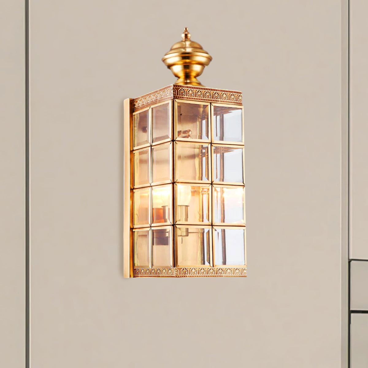 Farol de pared exterior Kintara en una fachada – imagen 7