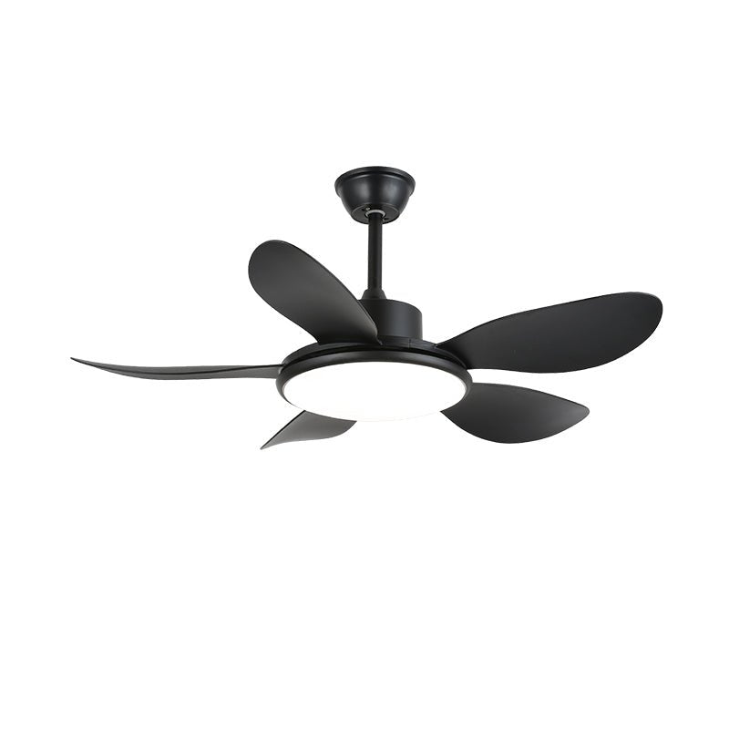 Ventilador de techo con luz Calmira en un salón contemporáneo – imagen 8