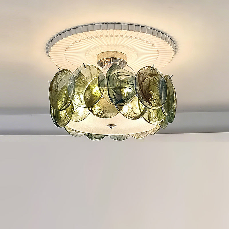 Lámpara de techo de discos de cristal Escamia en un dormitorio luminoso – imagen 8