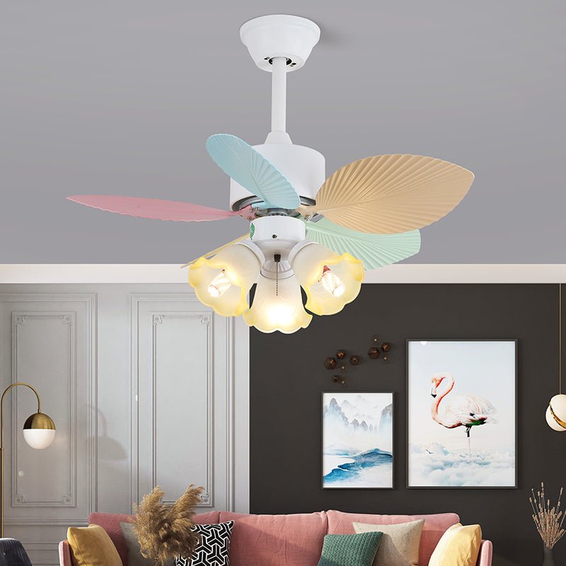 Ventilador de techo con luz Malvisca en una habitación infantil – imagen 17