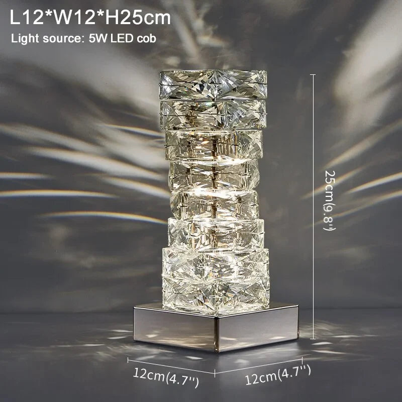 Lámpara de mesa de cristal Edria – medidas 12 × 12 × 25 cm