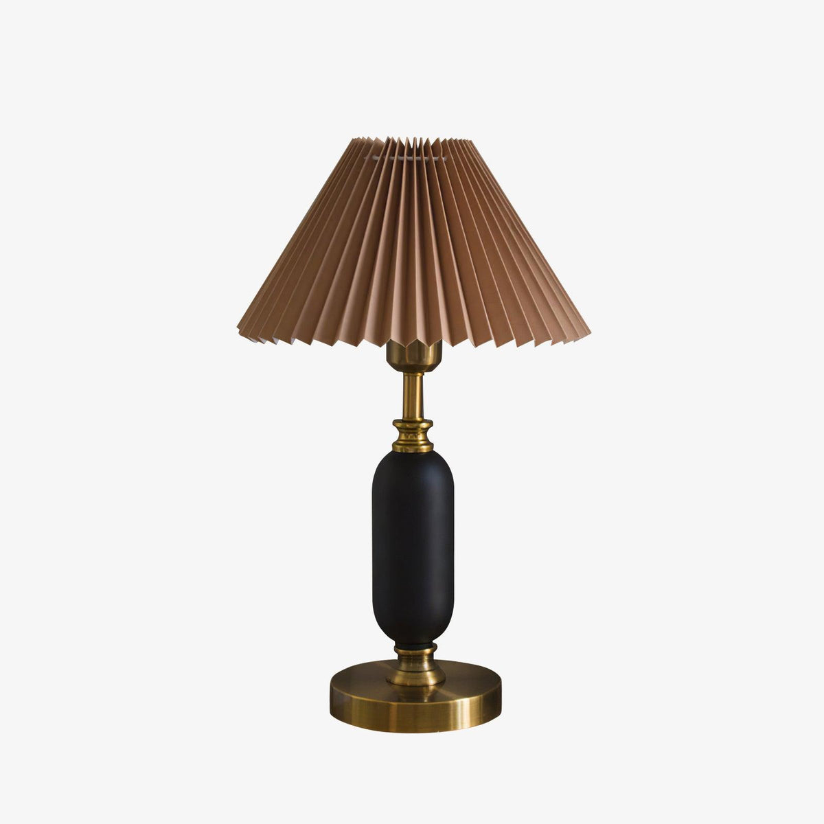 Lámpara de mesa vintage Rufela – pantalla marrón sobre fondo claro