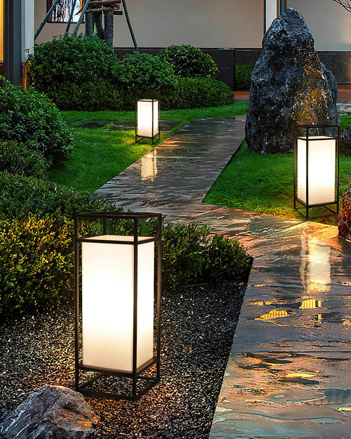 Farol de mesa para exterior Candilo en una terraza al anochecer – imagen 17
