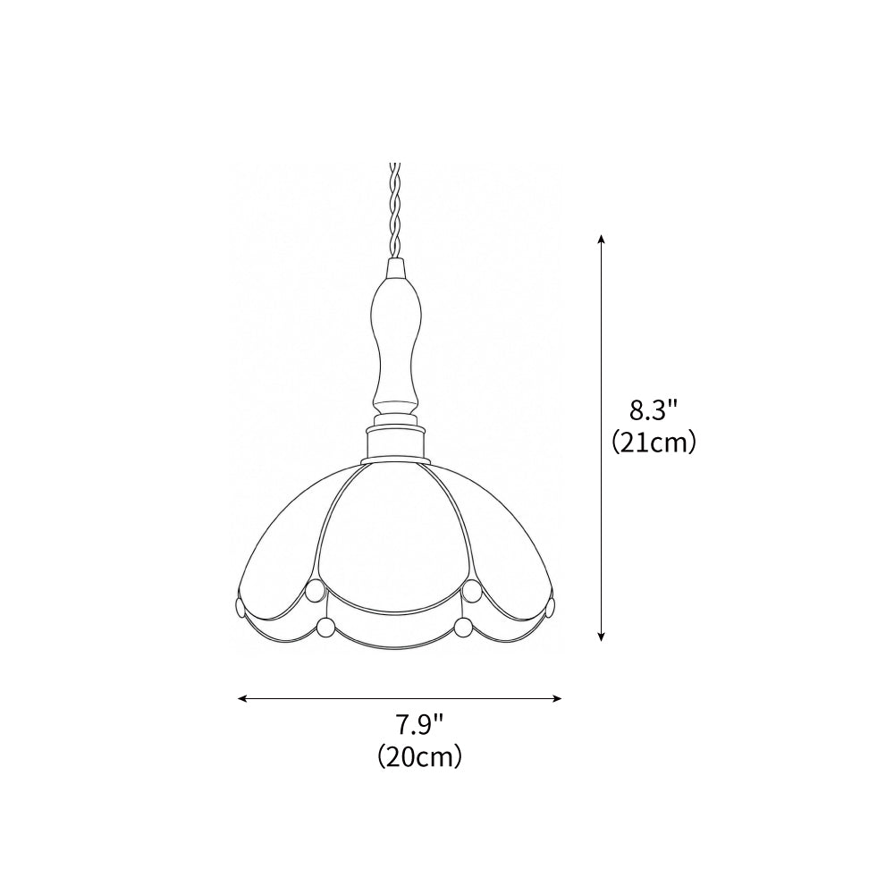 Lámpara colgante de vidriera Gemila sobre una mesa de cocina – imagen 11
