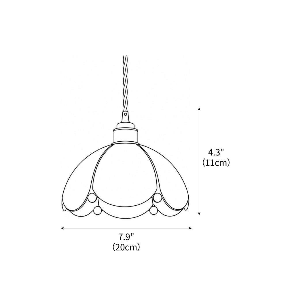 Lámpara colgante de vidriera Gemila sobre una mesa de cocina – imagen 3
