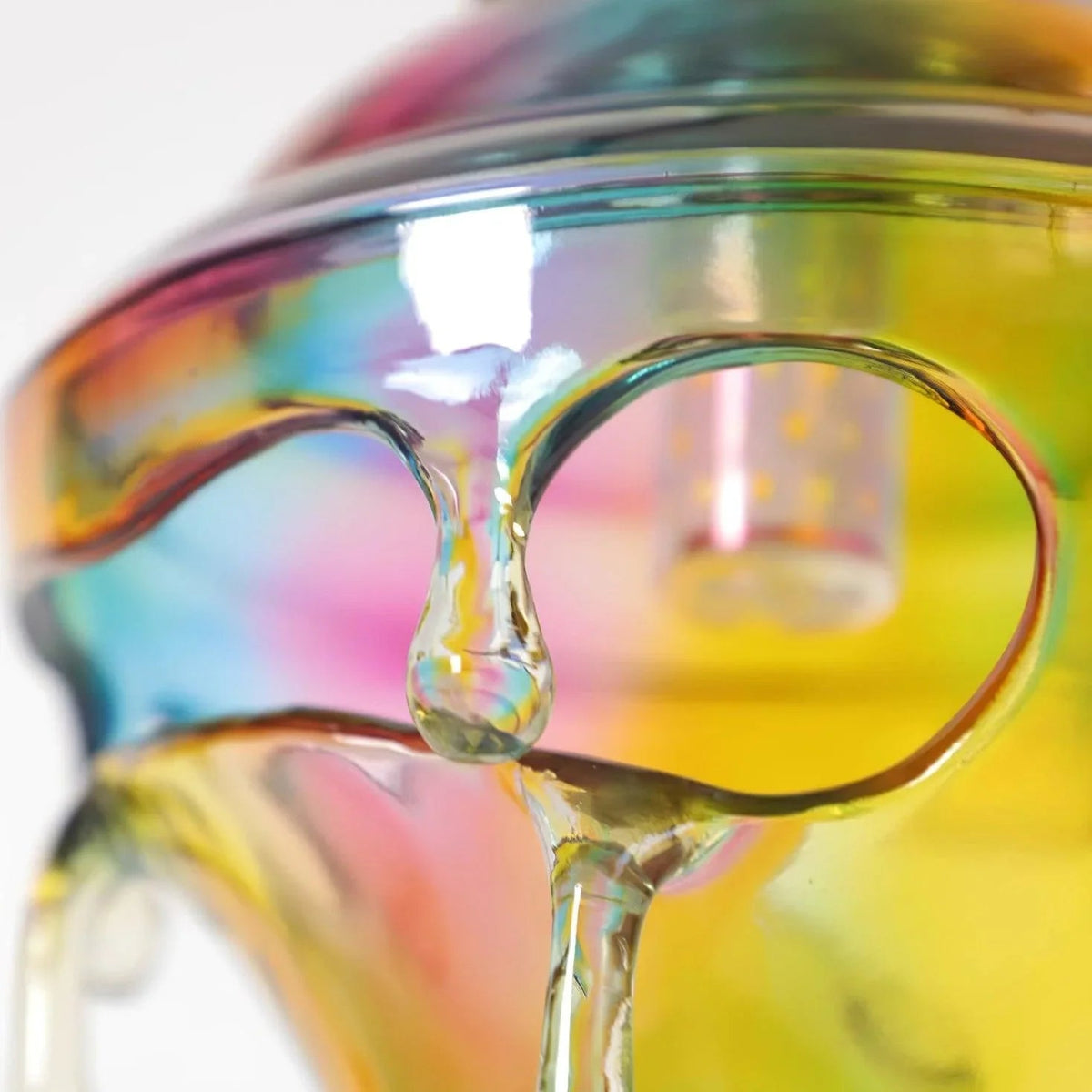 Lámpara de mesa de cristal Rociela – detalle de las gotas de cristal