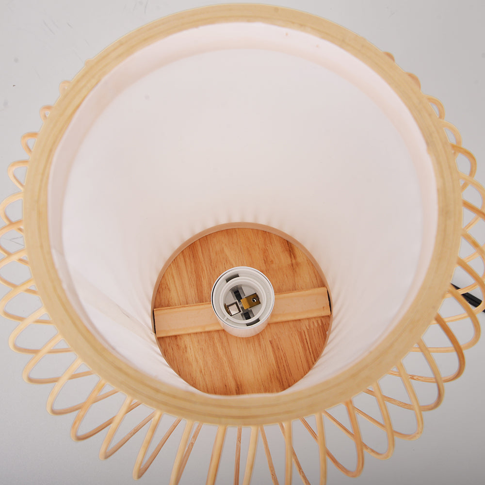 Lámpara de mesa de bambú Libamba – vista interior con el casquillo