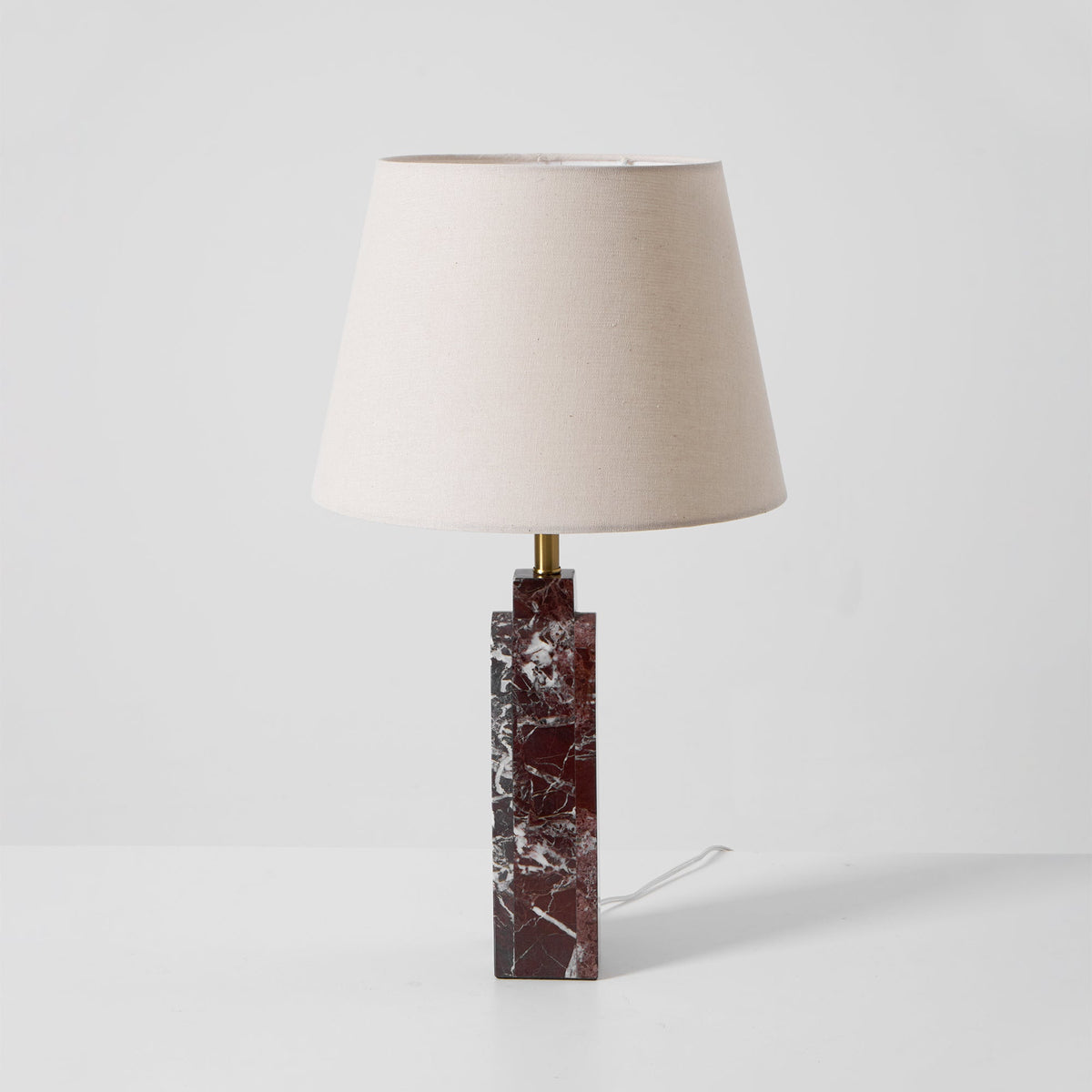 Lámpara de mesa de mármol Esmara – vista principal