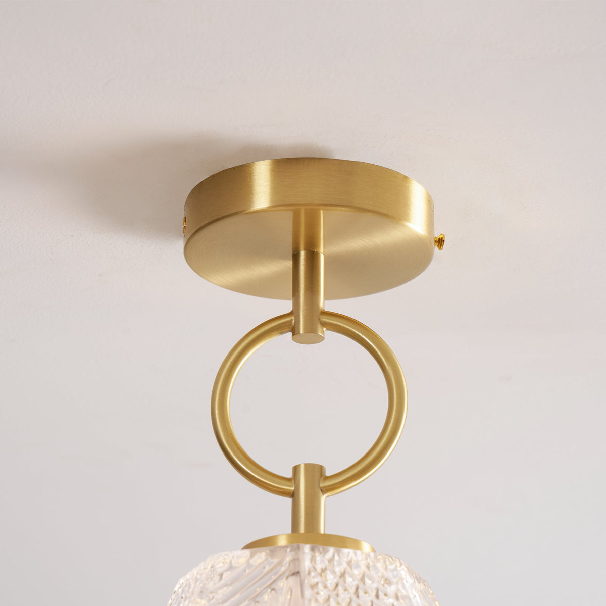 Lámpara de techo art déco Joyela en un dormitorio elegante – imagen 26