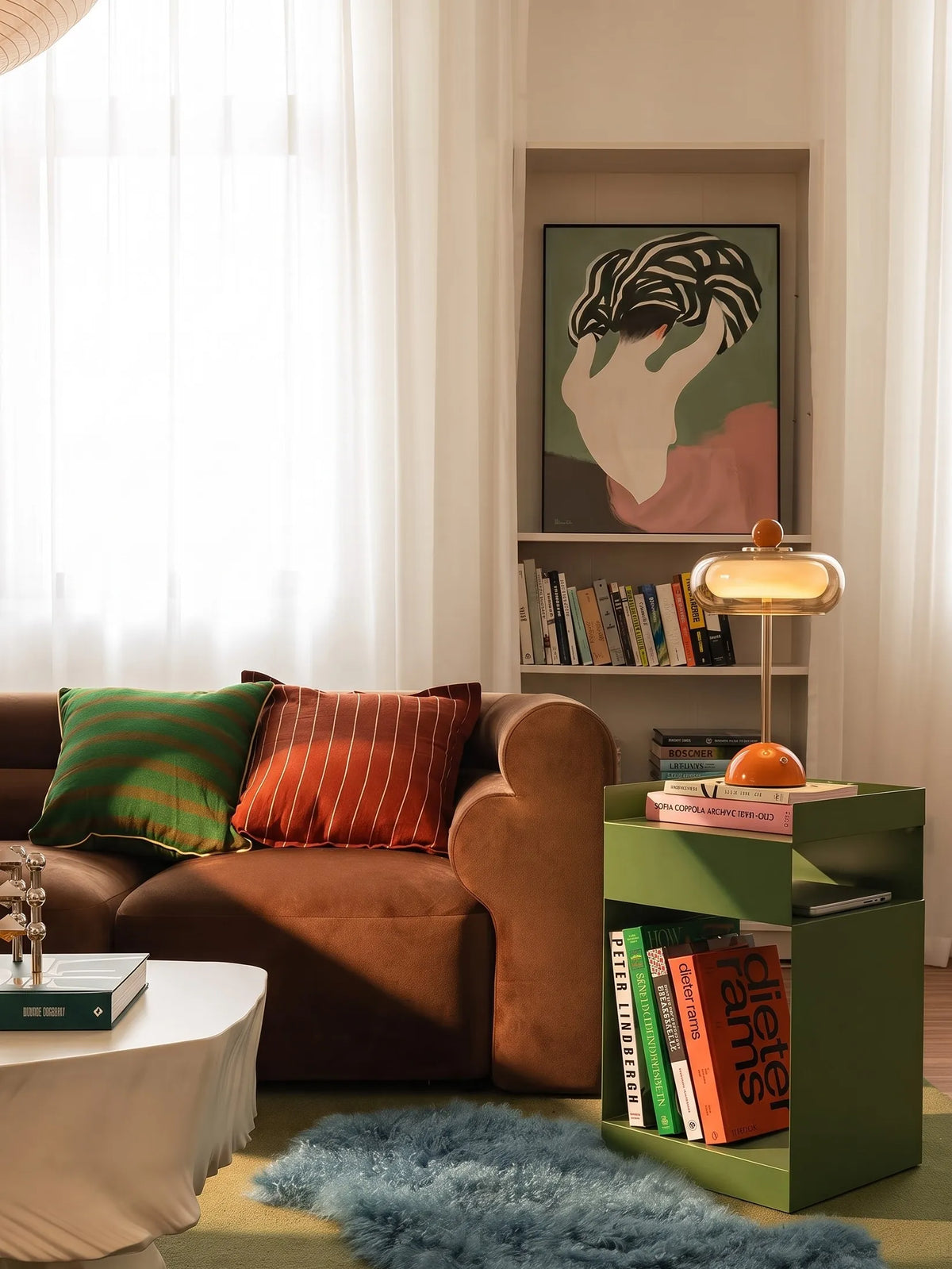 Lámpara de mesa recargable retro Confita en un salón con estilo – imagen 12