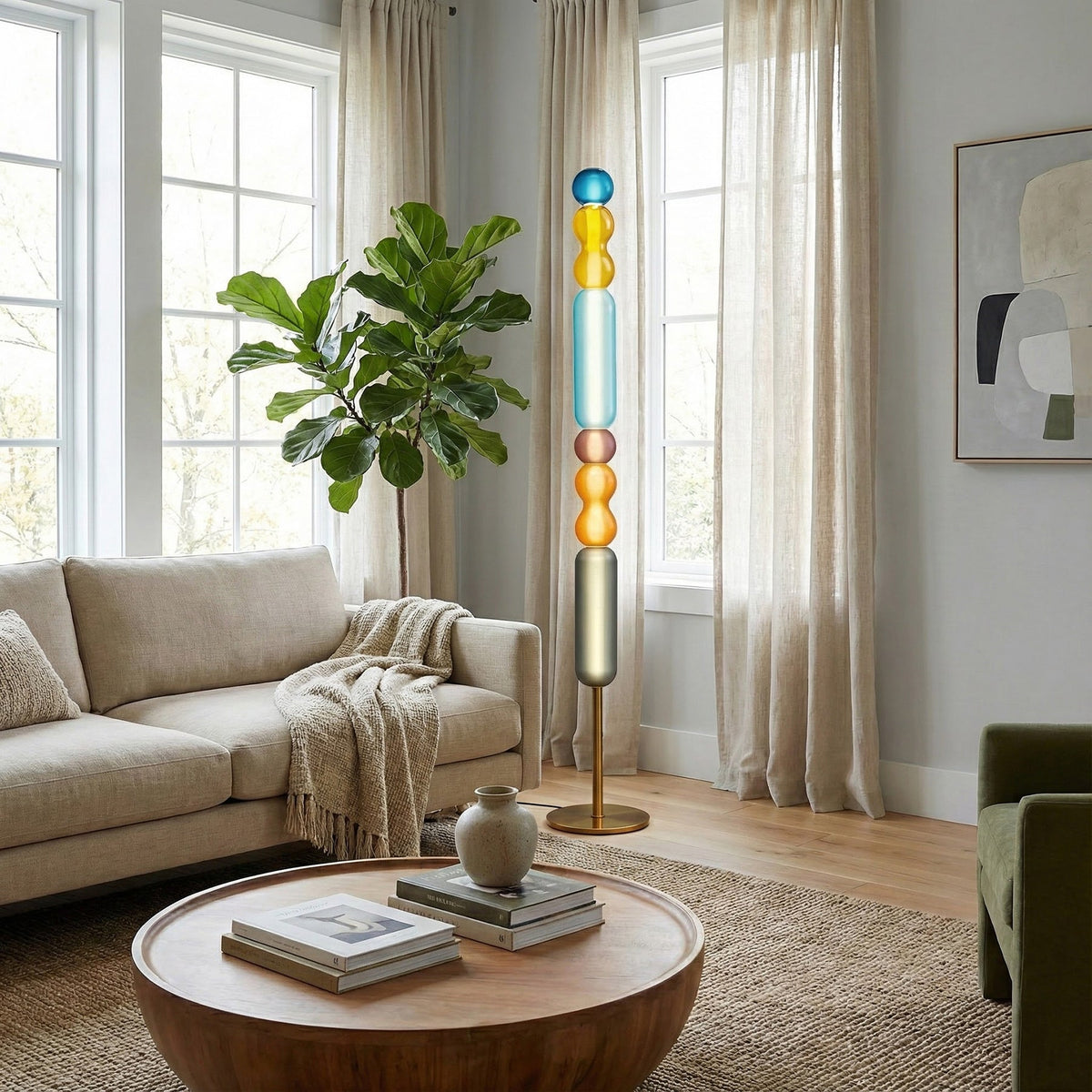 Lámpara de pie de cristal de colores Soplada en un salón luminoso – imagen 5