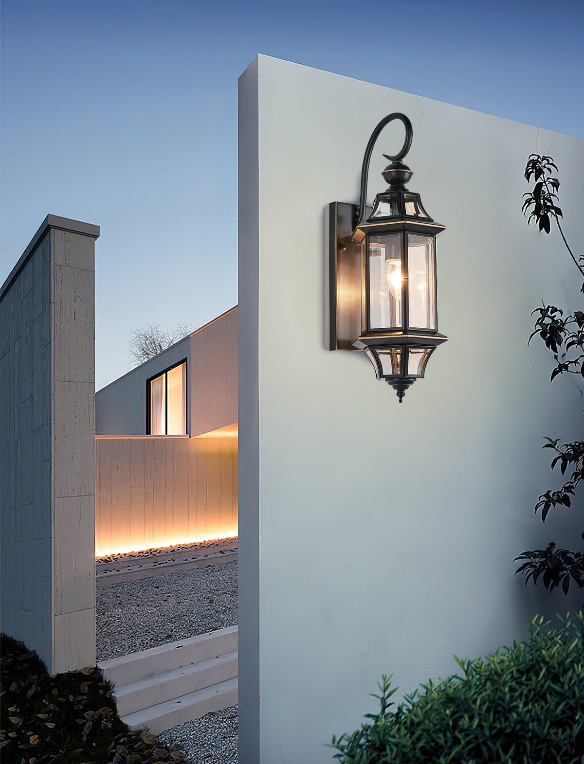 Farol de pared exterior clásico Orsela en una fachada – imagen 11