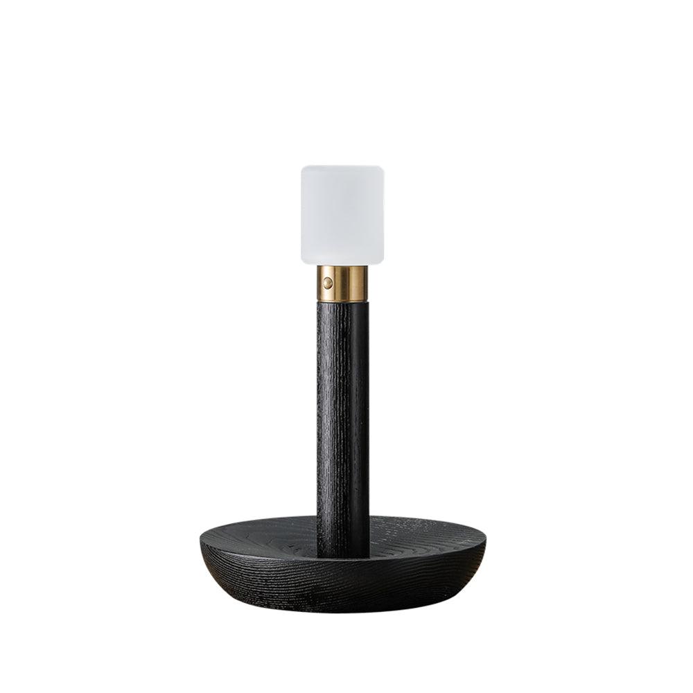 Lámpara de mesa recargable de madera Antora – en negro
