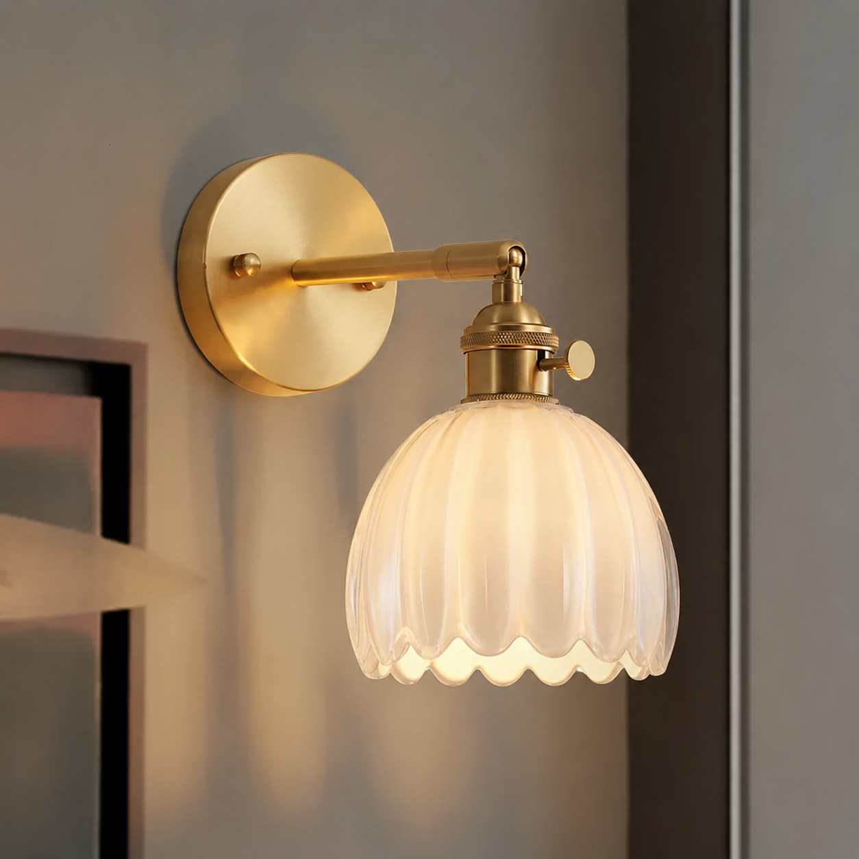 ForjaLuz - Lámpara de Pared Moderna con Toques de Oro