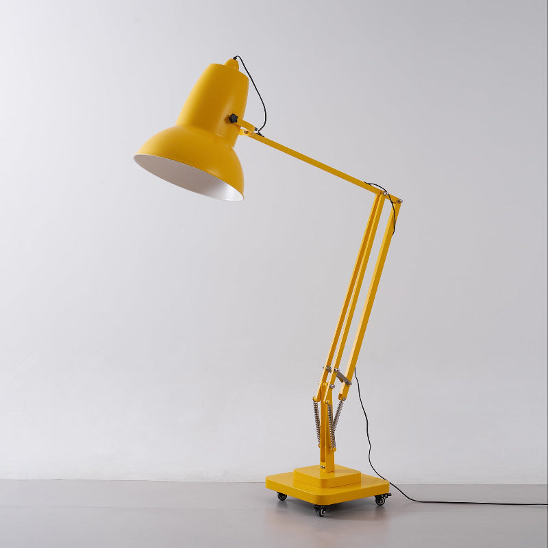 Lámpara de pie gigante articulada Titanela – amarillo