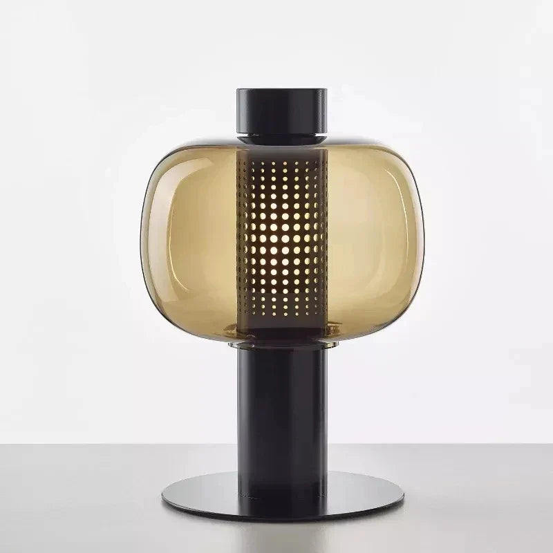 Lámpara de mesa farol de cristal Lamiel en un dormitorio de estilo contemporáneo – imagen 2