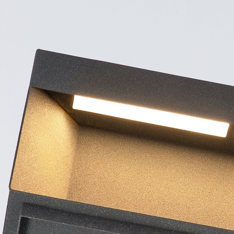LumiSolar - Lámpara Solar Exterior con Sensor Inteligente