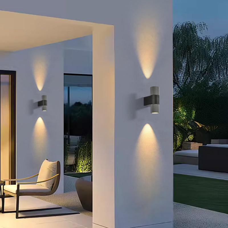 Aplique de pared exterior Nacira en una fachada – imagen 9