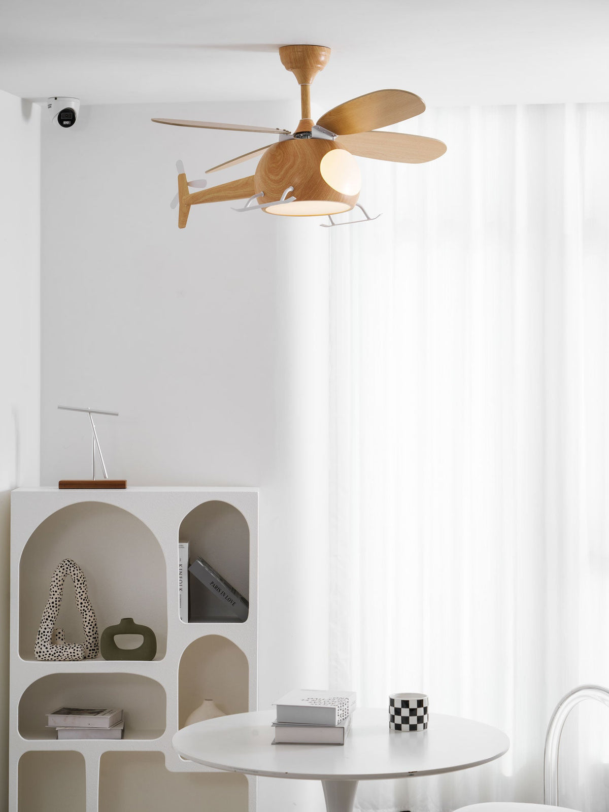 Ventilador de techo infantil con luz Vuelito en una habitación infantil – imagen 42