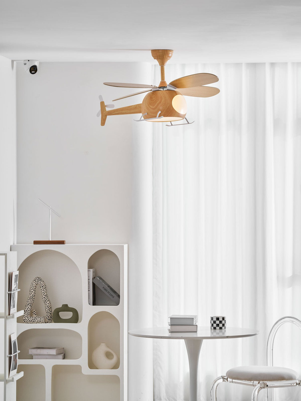 Ventilador de techo infantil con luz Vuelito en una habitación infantil – imagen 15