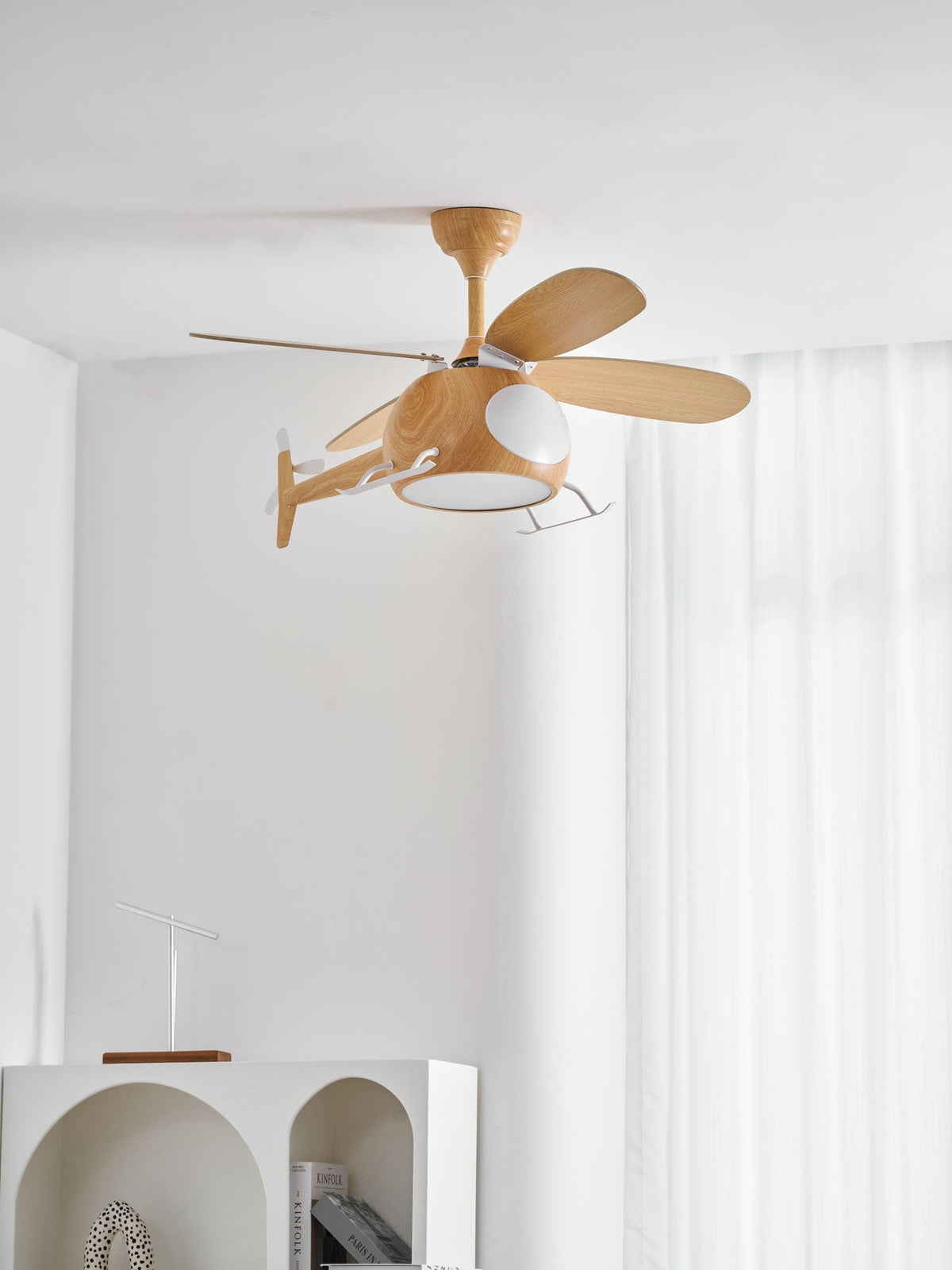 Ventilador de techo infantil con luz Vuelito en una habitación infantil – imagen 20