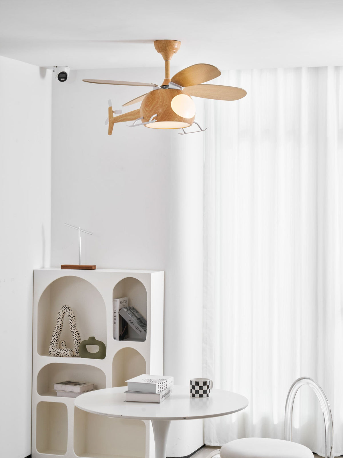 Ventilador de techo infantil con luz Vuelito en una habitación infantil – imagen 41