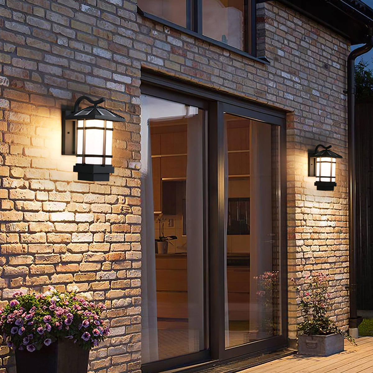 Aplique de pared exterior farol Jilaro – pareja de faroles junto a una puerta de cristal